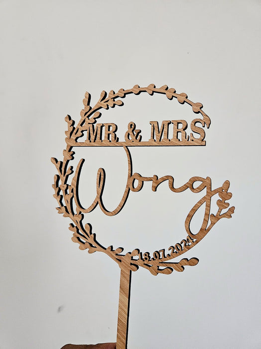 Rustic look Mr & Mrs caketopper